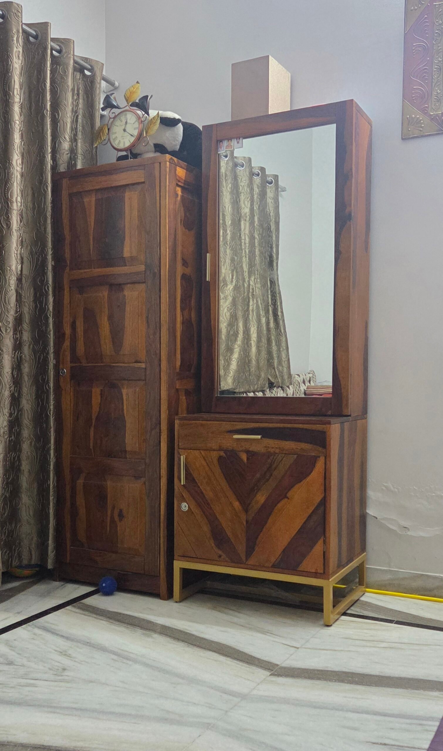 Jett metal base Wooden Dreesing Table with Storage Cabinet or Drawer(honey finish) photo review