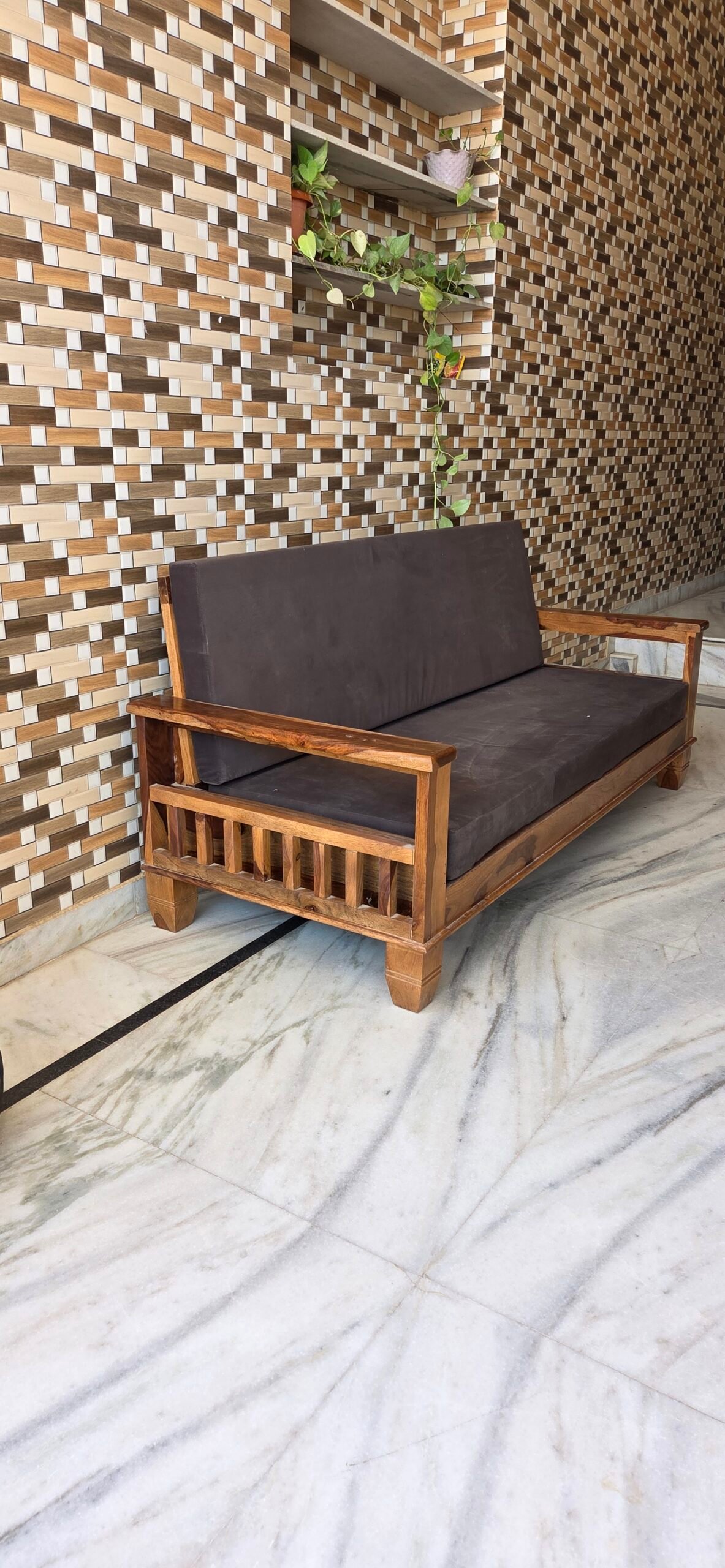 Flexwood 3+1+1 Sheesham Wood Sofa Set with Cushions – Honey Finish photo review