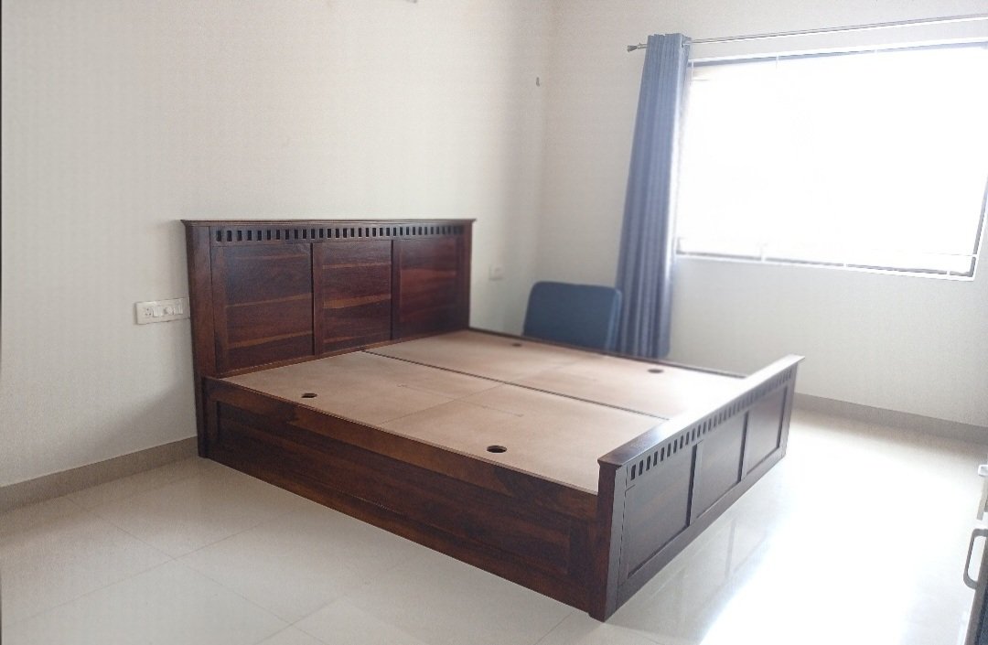 Adolph solid wood box  Storage Bed king size(honey finish) photo review