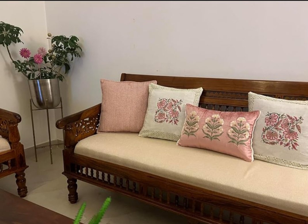 Modern carving Sheesham Wood Sofa(honey finish) photo review