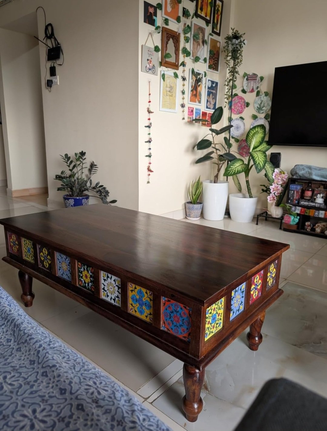 Boho solid wood Coffee Table with Tiles(honey finish) photo review